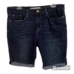 Levi’s Bermuda Jean Shorts